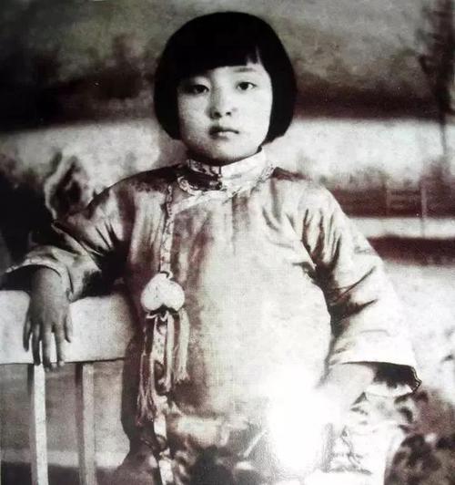 李讷,李讷的母亲是谁