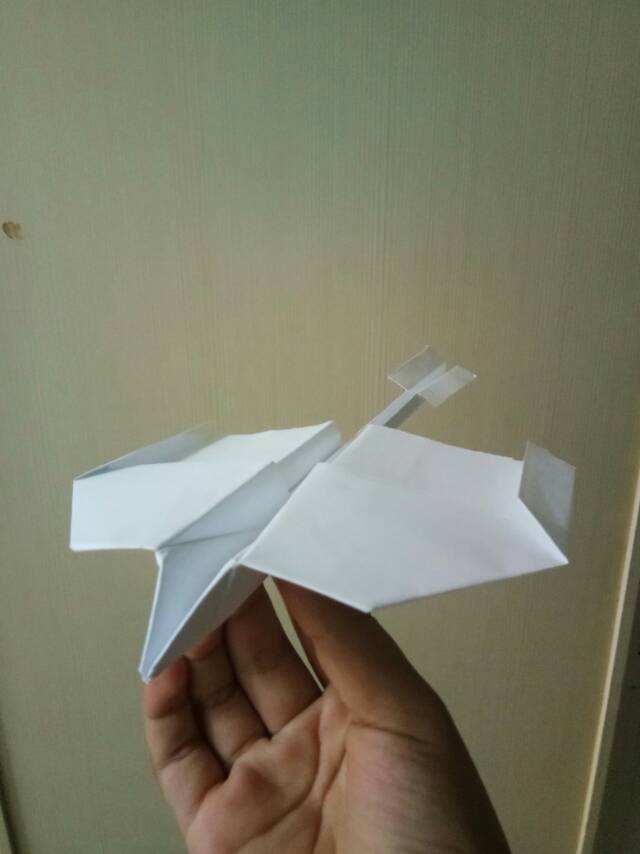 包含纸飞机的方法简单又快的词条