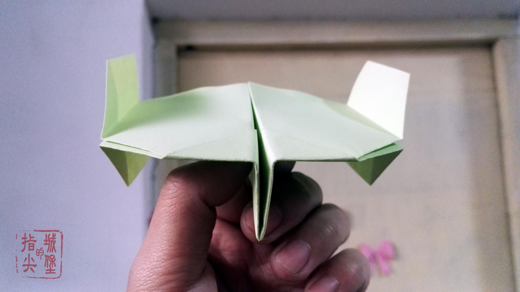 [播放做纸飞机的教程]播放做纸飞机的教程怎么做