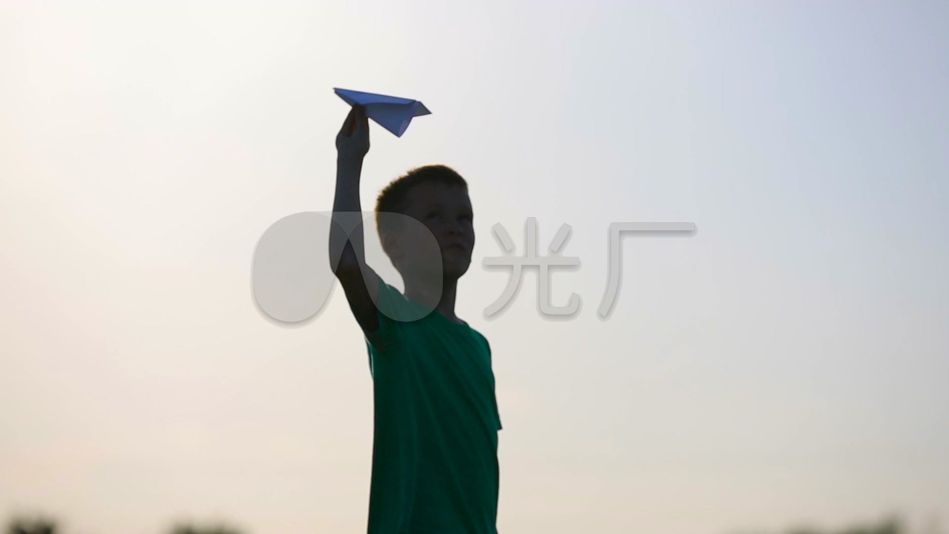 怎样下载纸飞机的视频-怎样下载纸飞机的视频软件