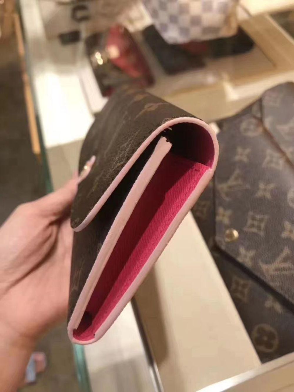 小花钱包是正规的吗-2023年全面停止催收网贷了