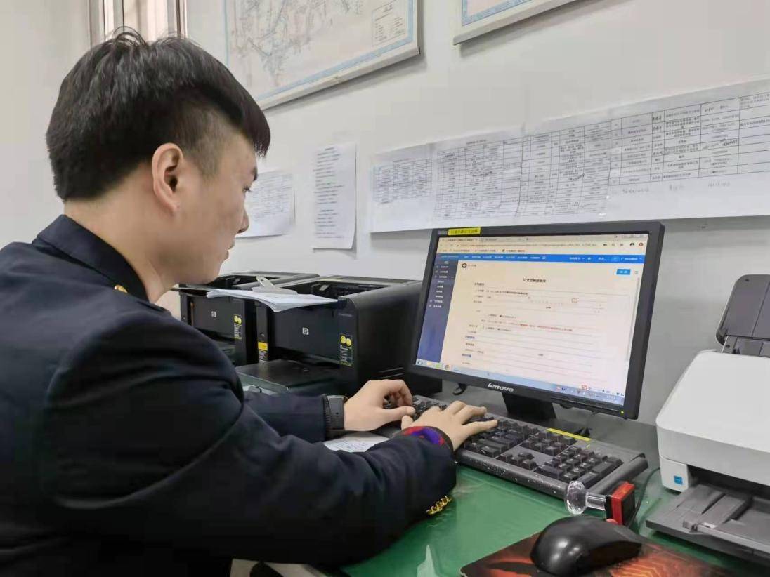 花果山电报员-花果山电报猿是什么梗