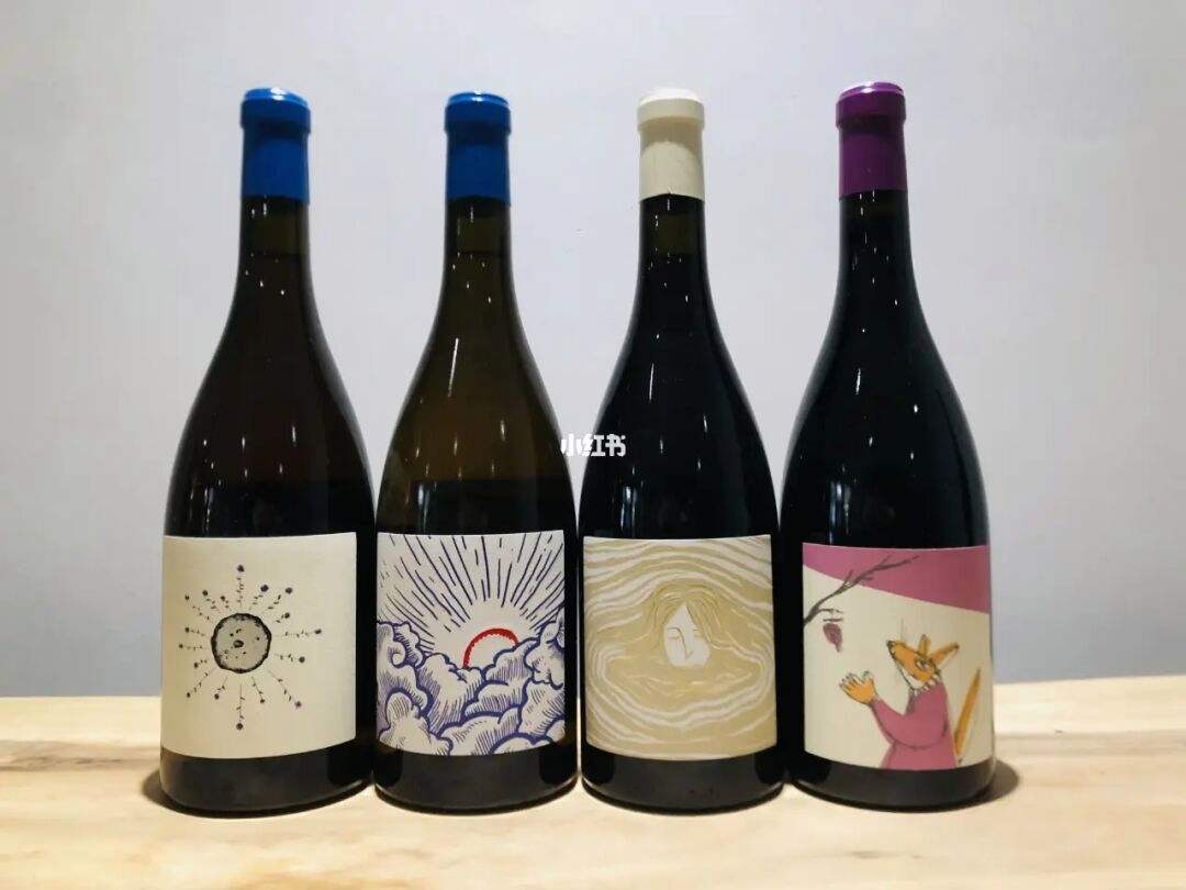 狐狸图案的红酒-有个小狐狸标志的红酒