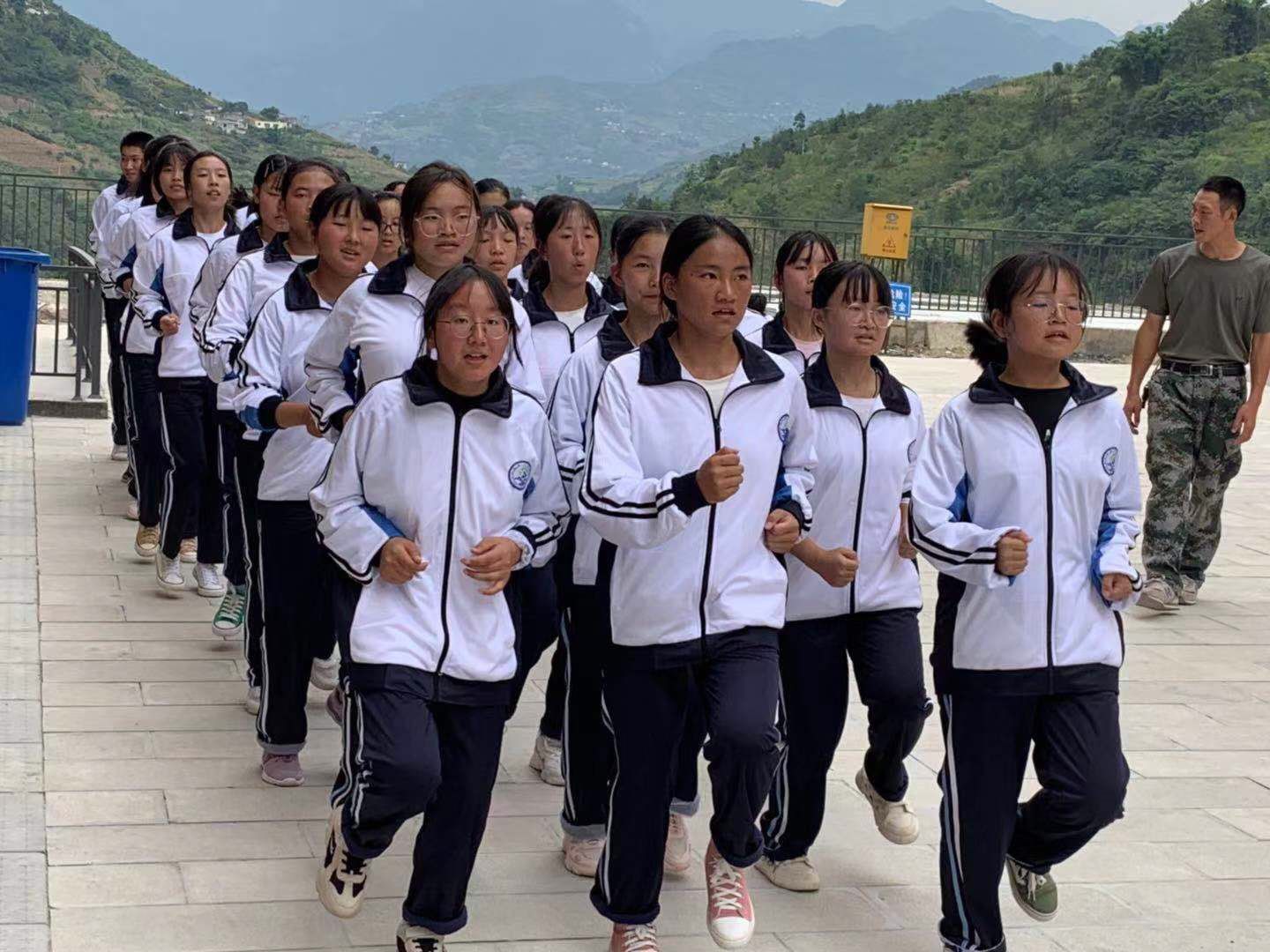 云南外国语学校-云南外国语学校高中录取分数线