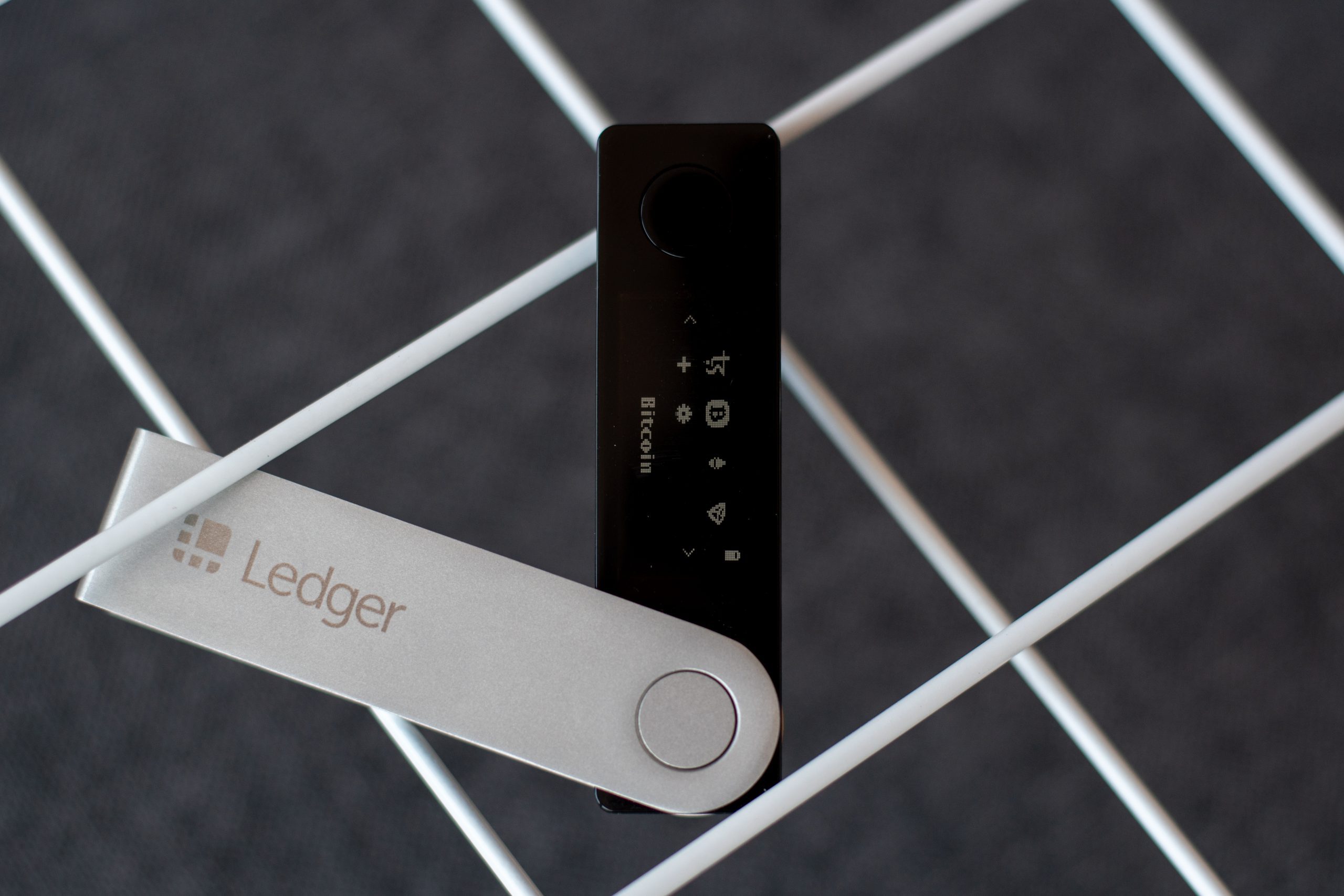包含ledger国内能出售吗的词条